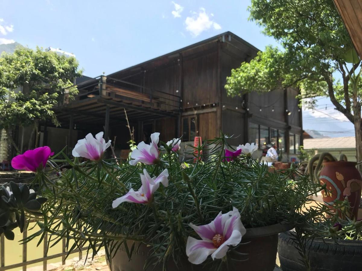 Little Ta Van Homestay Sapa Exterior photo